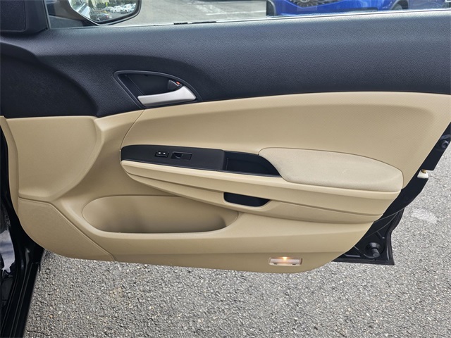 2012 Honda Accord LX photo 8