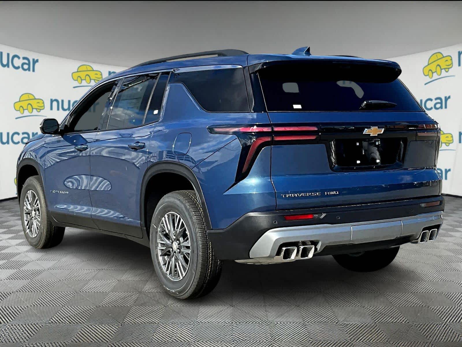 2026 Chevrolet Traverse photo 3