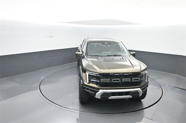 2025 Ford F-150 Raptor photo 16