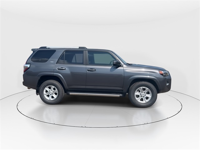 2020 Toyota 4Runner SR5 photo 6
