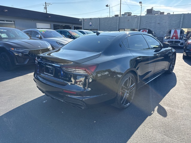2022 Maserati Quattroporte Modena photo 4