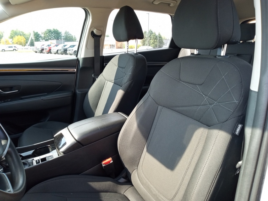 2023 Hyundai Tucson SE photo 14