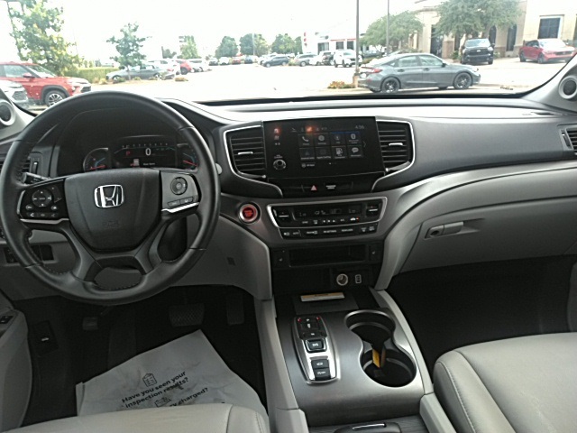 2022 Honda Pilot Special Edition photo 3
