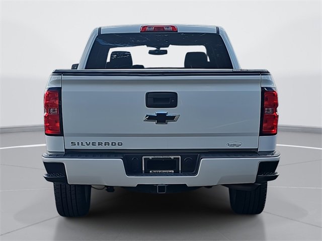 2018 Chevrolet Silverado 1500 Custom photo 4