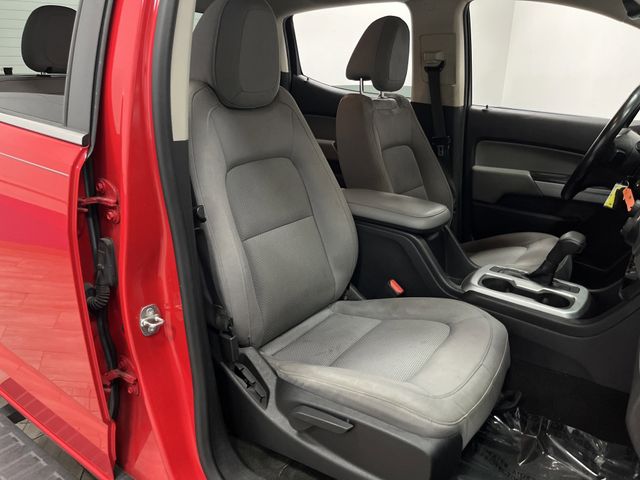 2017 Chevrolet Colorado LT photo 26