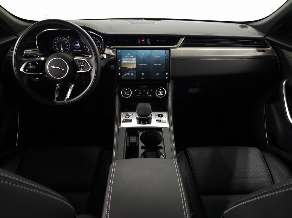 2025 JAGUAR F-PACE - Image 10