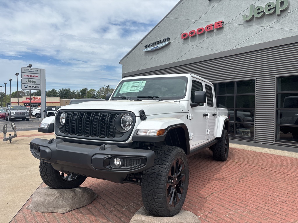 2025 Jeep Gladiator Sport photo 3