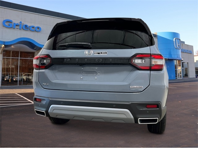 2025 Honda Pilot Touring photo 4