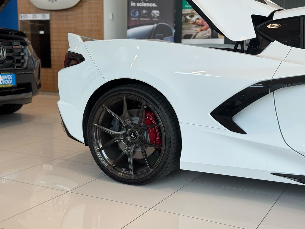 Used 2020 Chevrolet Corvette 2LT with VIN 1G1Y72D45L5119265 for sale in Coon Rapids, Minnesota