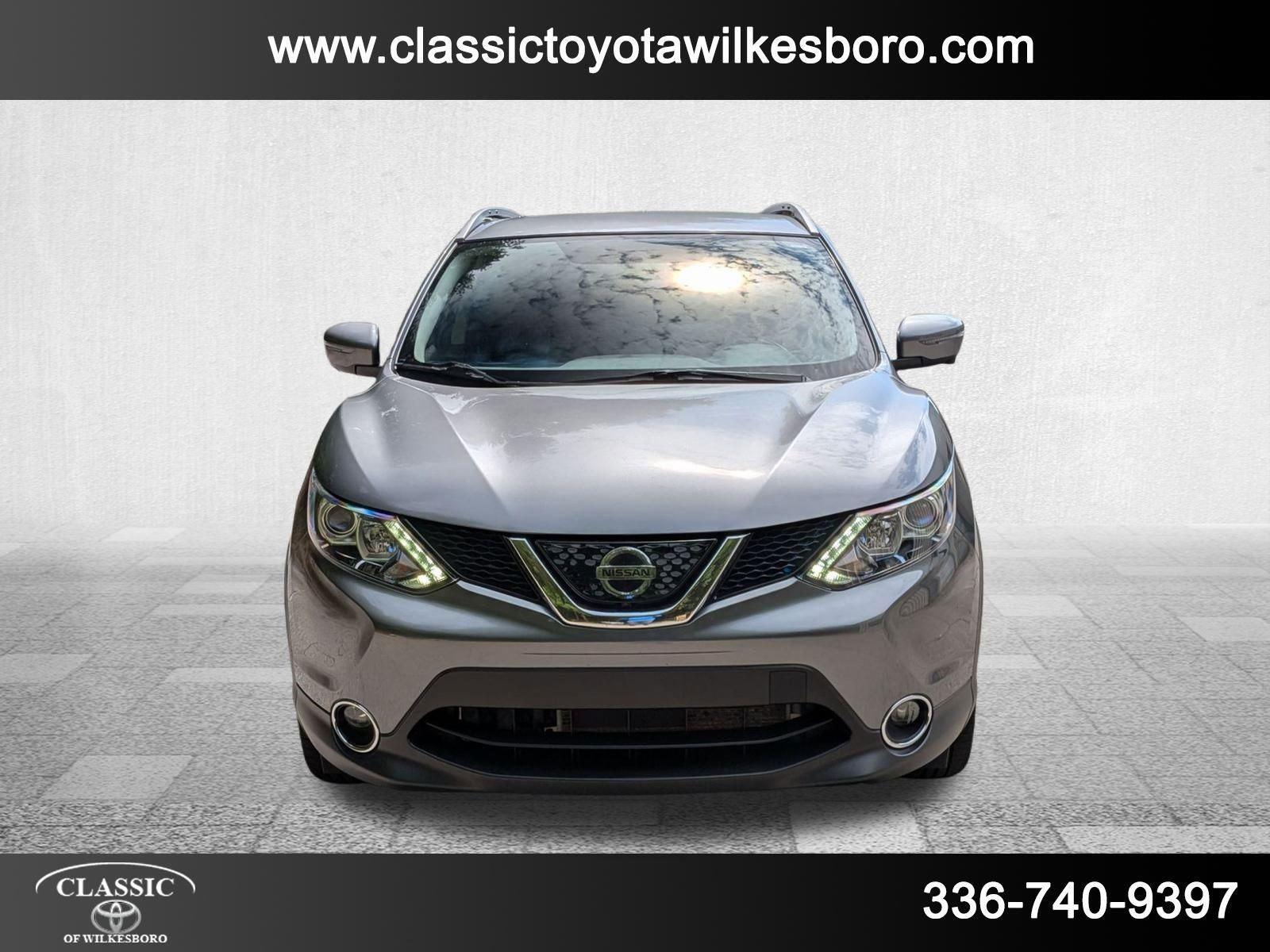 2018 Nissan Rogue Sport SL photo 2