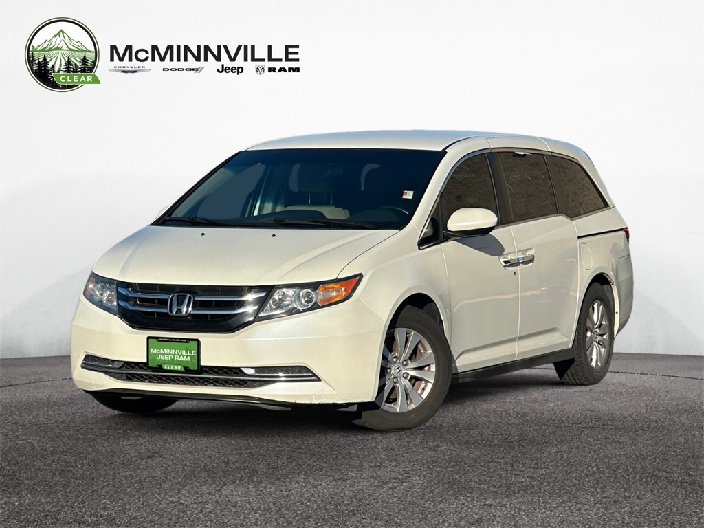 2016 Honda Odyssey SE's photo