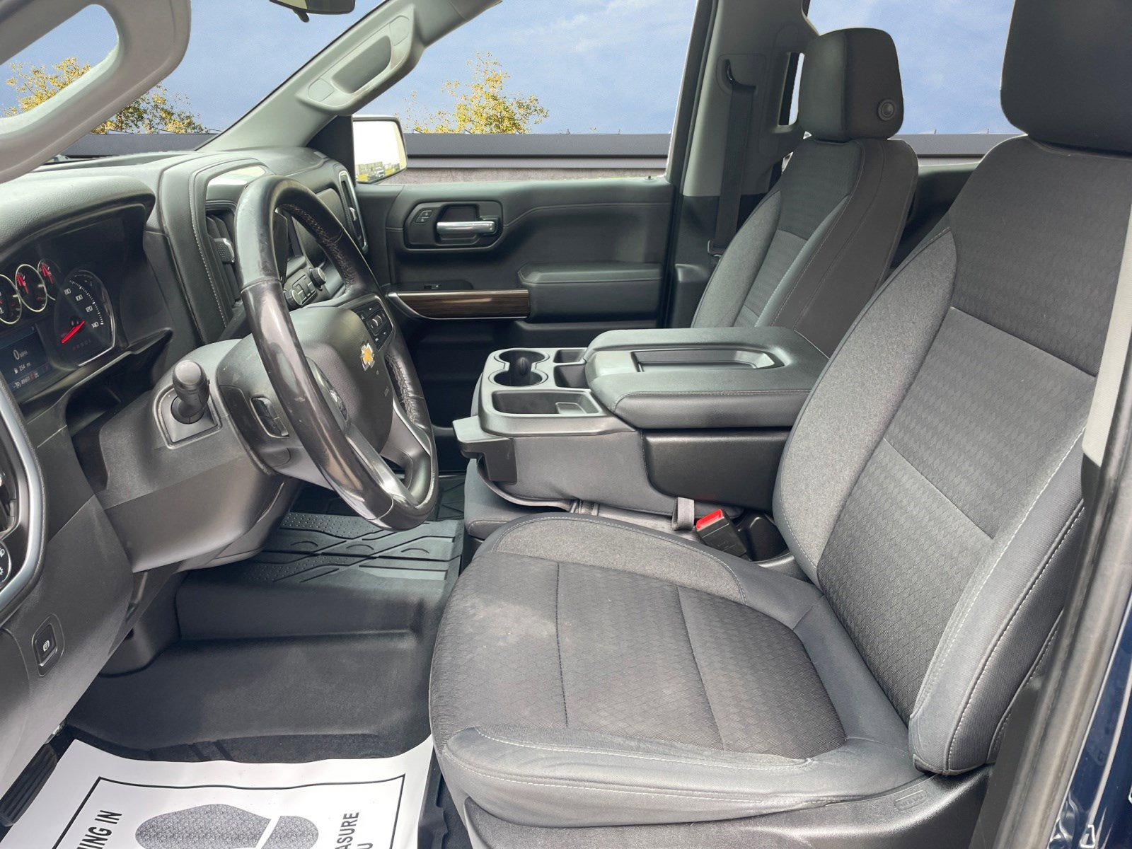 2019 Chevrolet Silverado 1500 LT photo 14