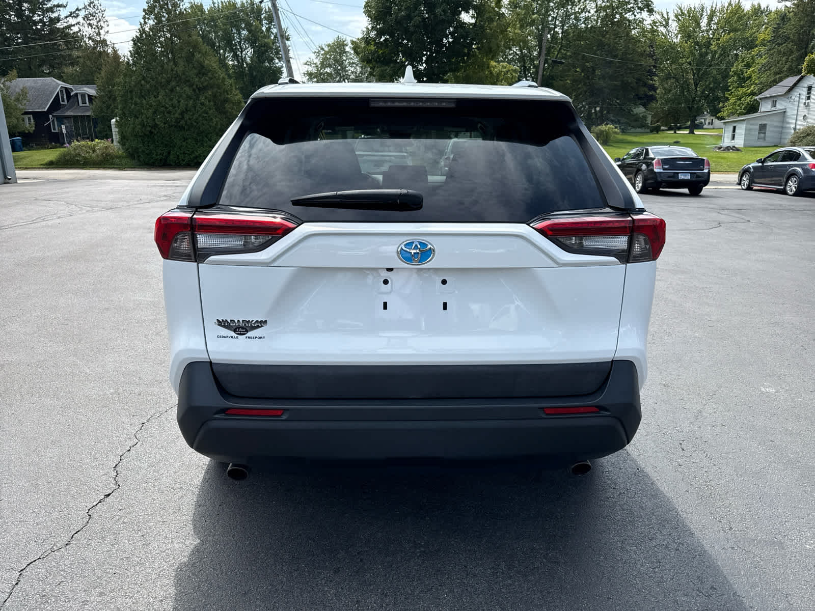 2019 Toyota RAV4 LE photo 3