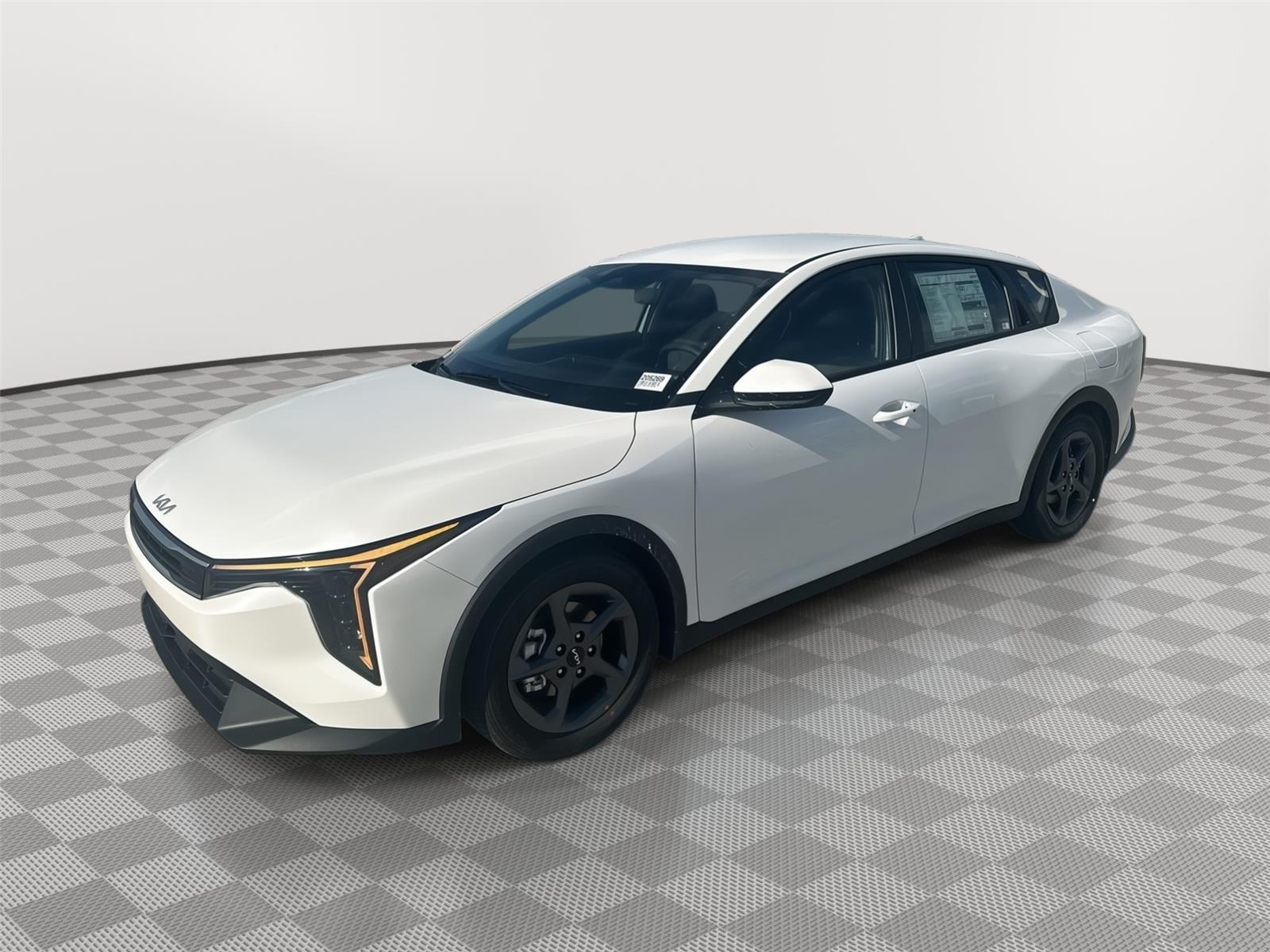 2025 Kia K4 LXS's photo