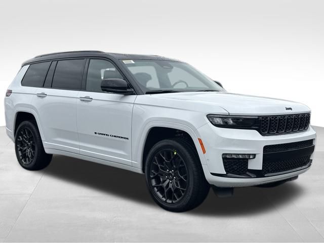 2025 Jeep Grand Cherokee L Summit's photo