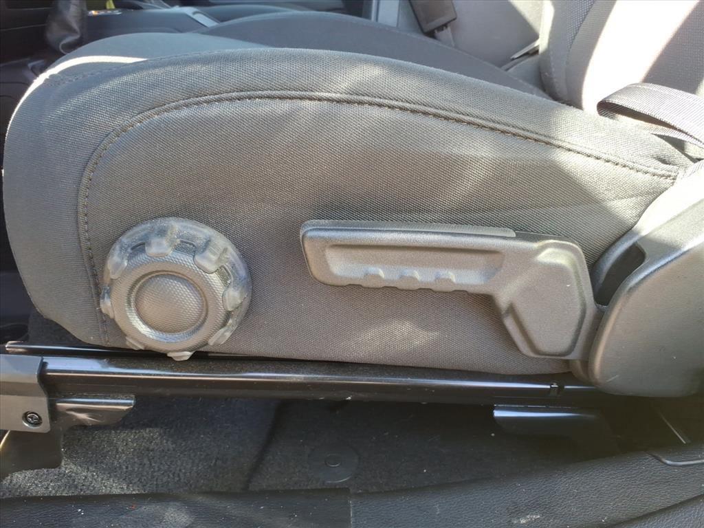 2023 Jeep Wrangler Sport S photo 4