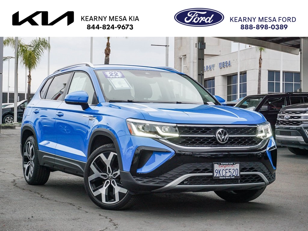 2022 Volkswagen Taos SEL's photo