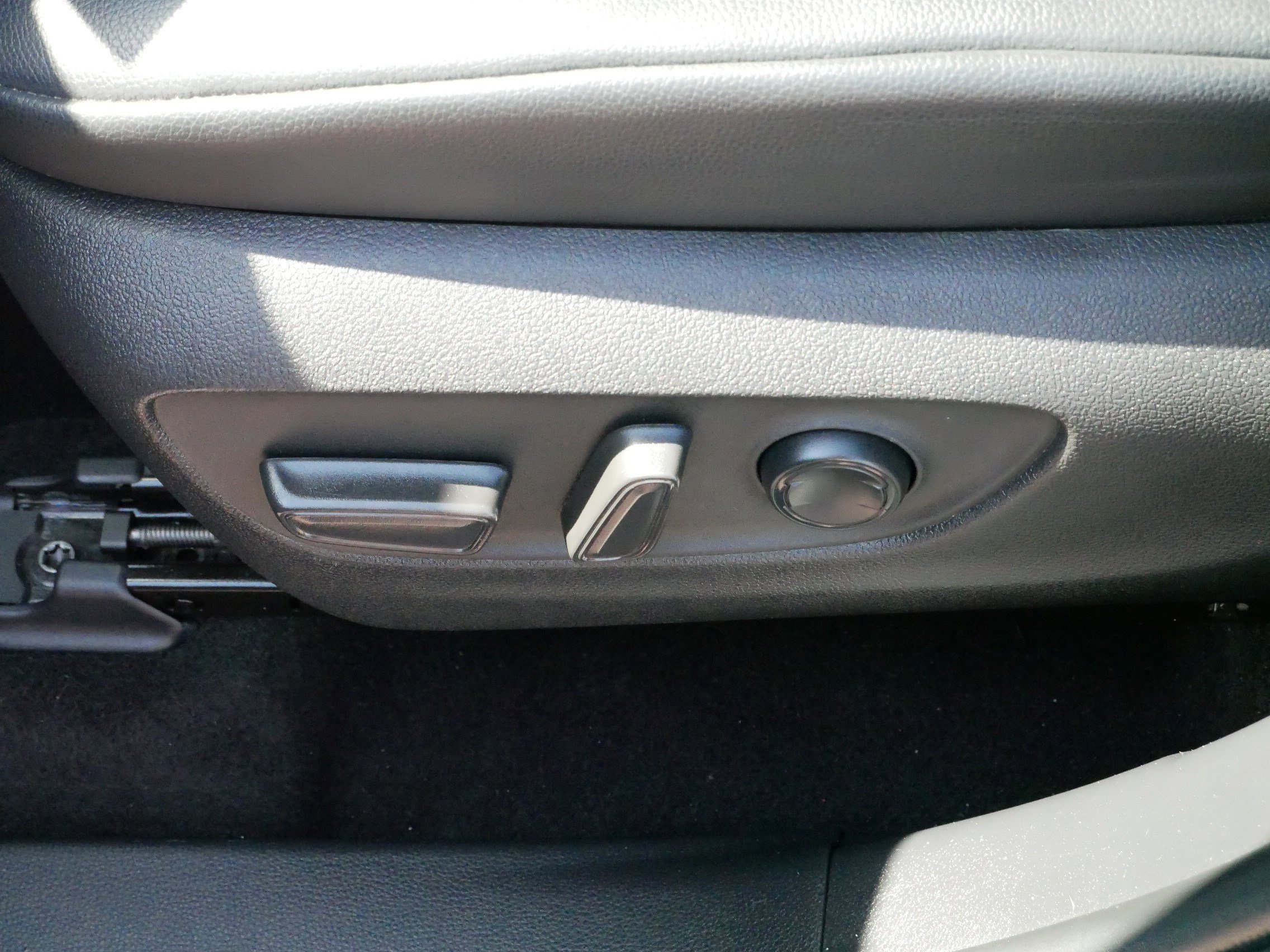 2022 Toyota Highlander XLE photo 20