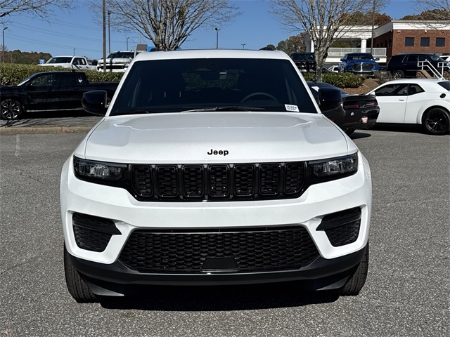 2025 Jeep Grand Cherokee Altitude X photo 2