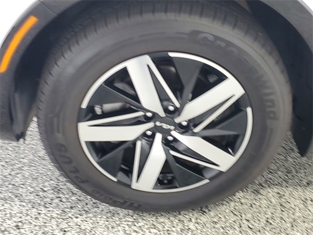 2022 Kia Sorento S photo 9