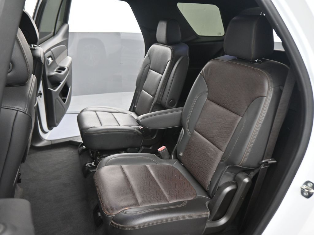 2023 Chevrolet Traverse High Country photo 39