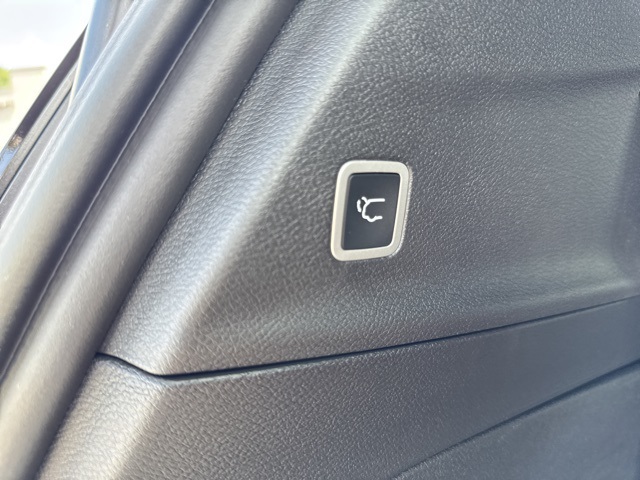 2025 Chrysler Voyager LX photo 20