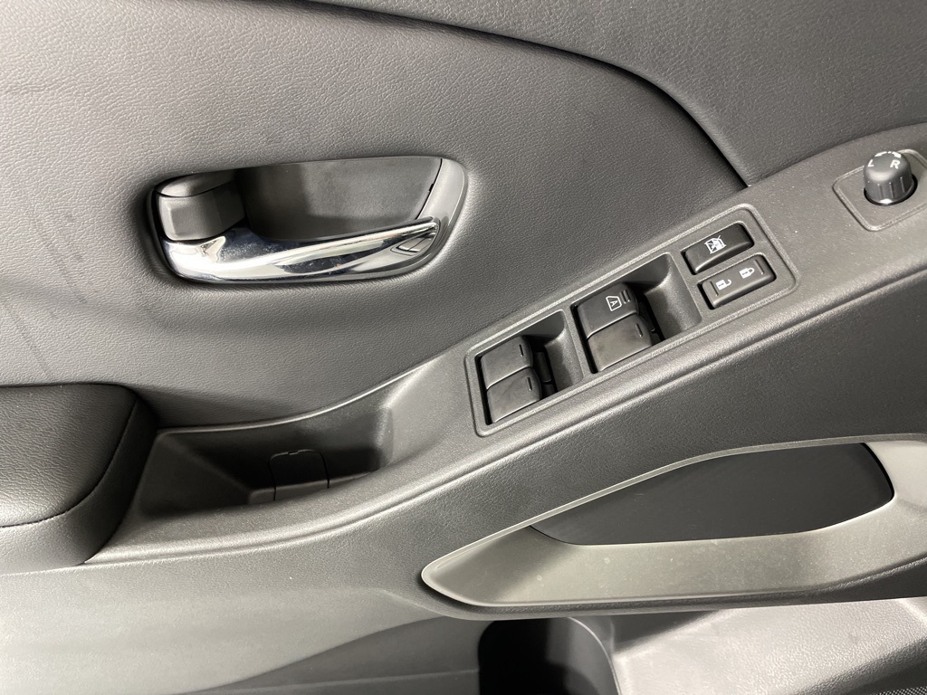 2025 Nissan Frontier Crew Cab SV photo 18