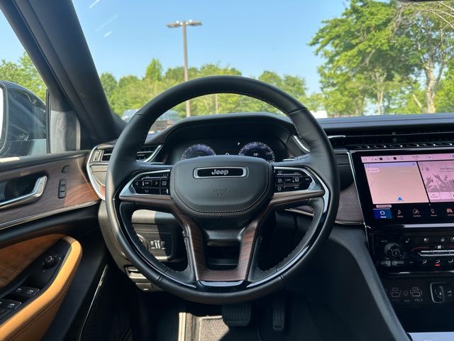 2025 Jeep Grand Cherokee Summit photo 19