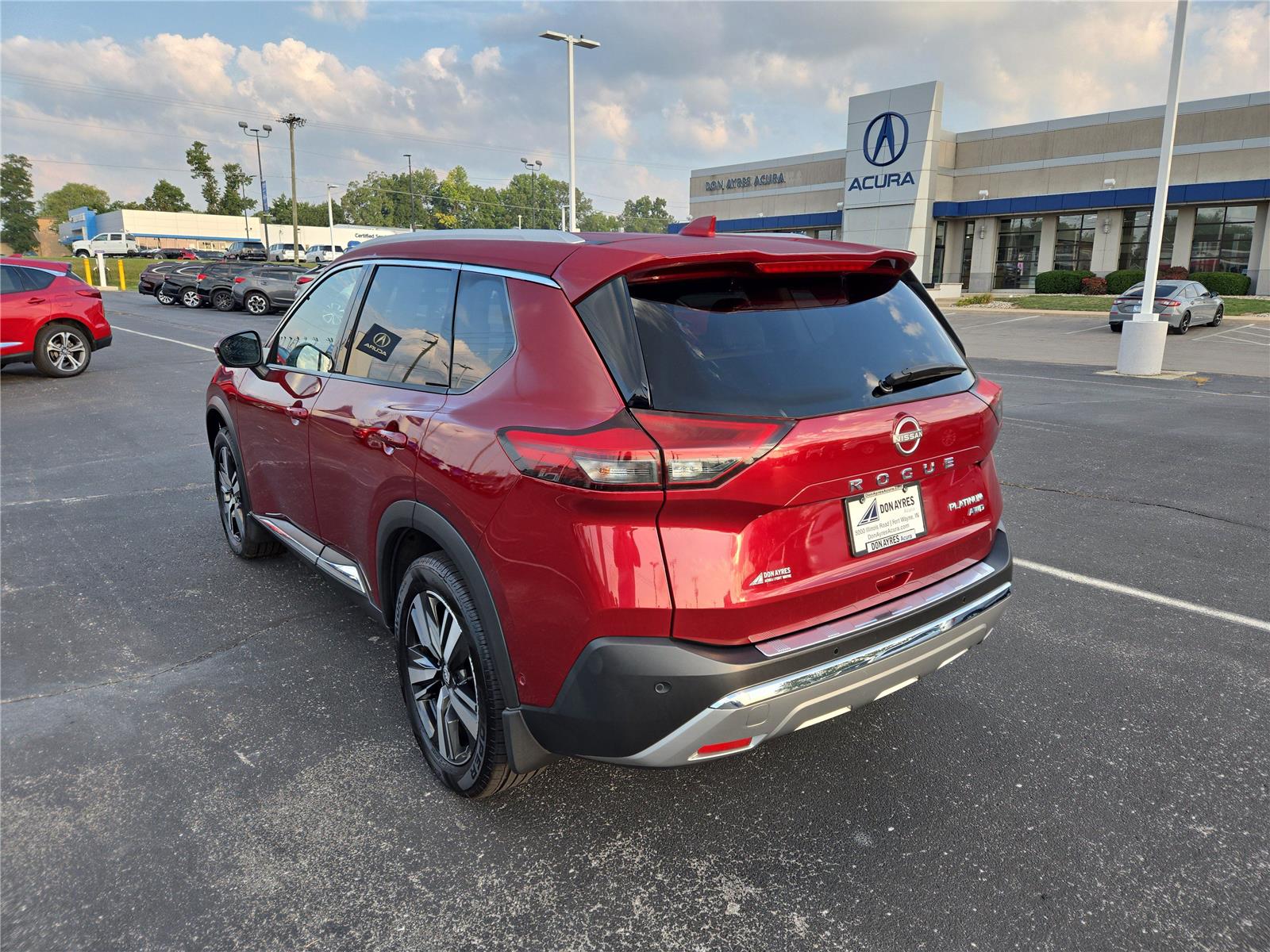 2023 Nissan Rogue Platinum photo 25