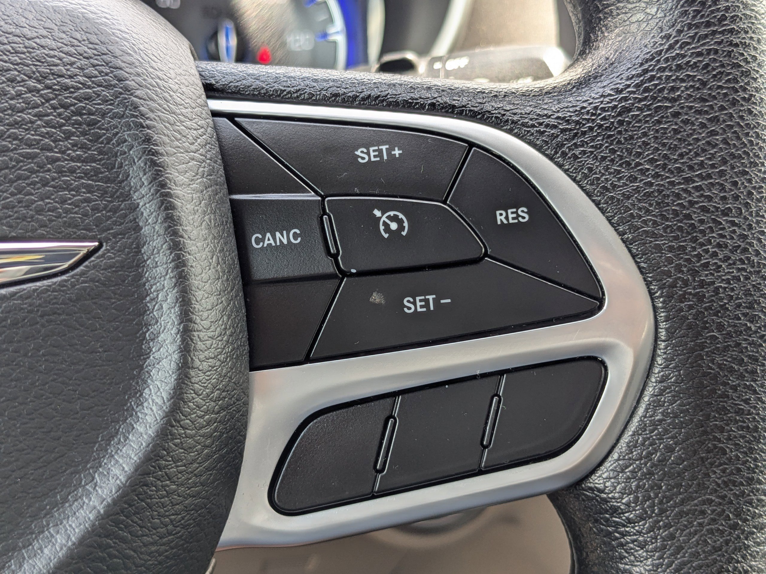 2020 Chrysler Pacifica Touring photo 24