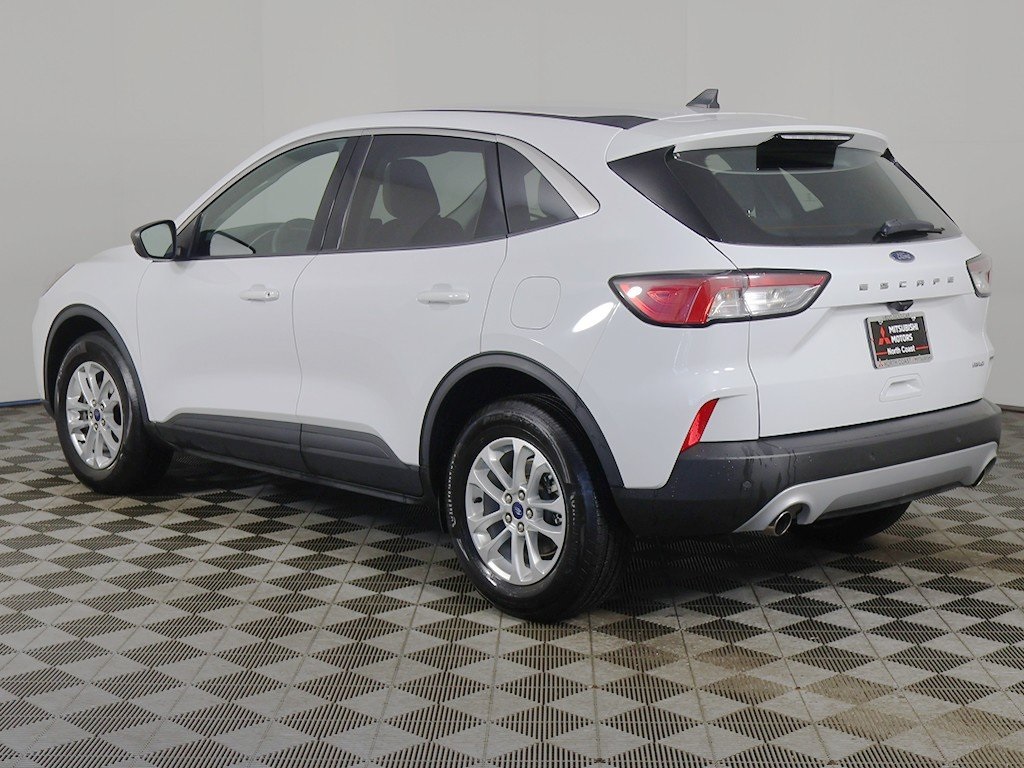 2022 Ford Escape SE photo 4