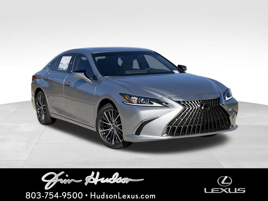 2025 Lexus ES 350's photo