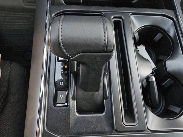 2025 Ford F-150 XLT photo 14