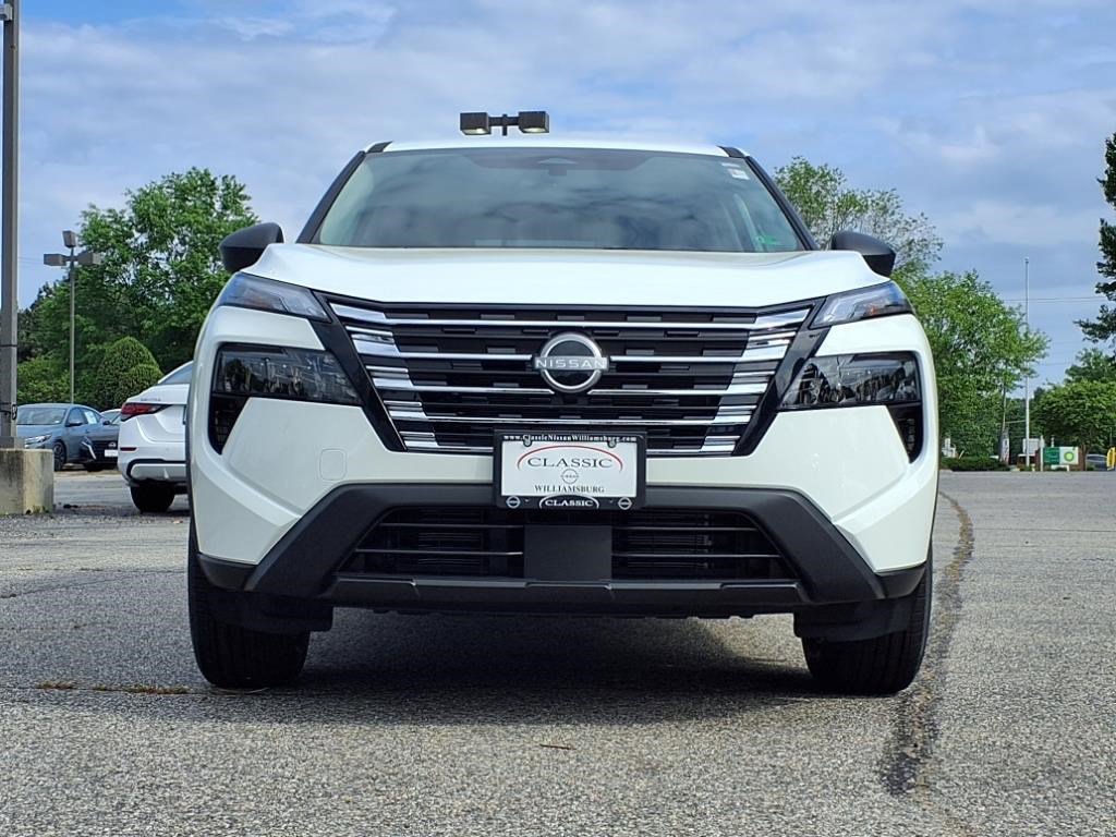 2025 Nissan Rogue S photo 3