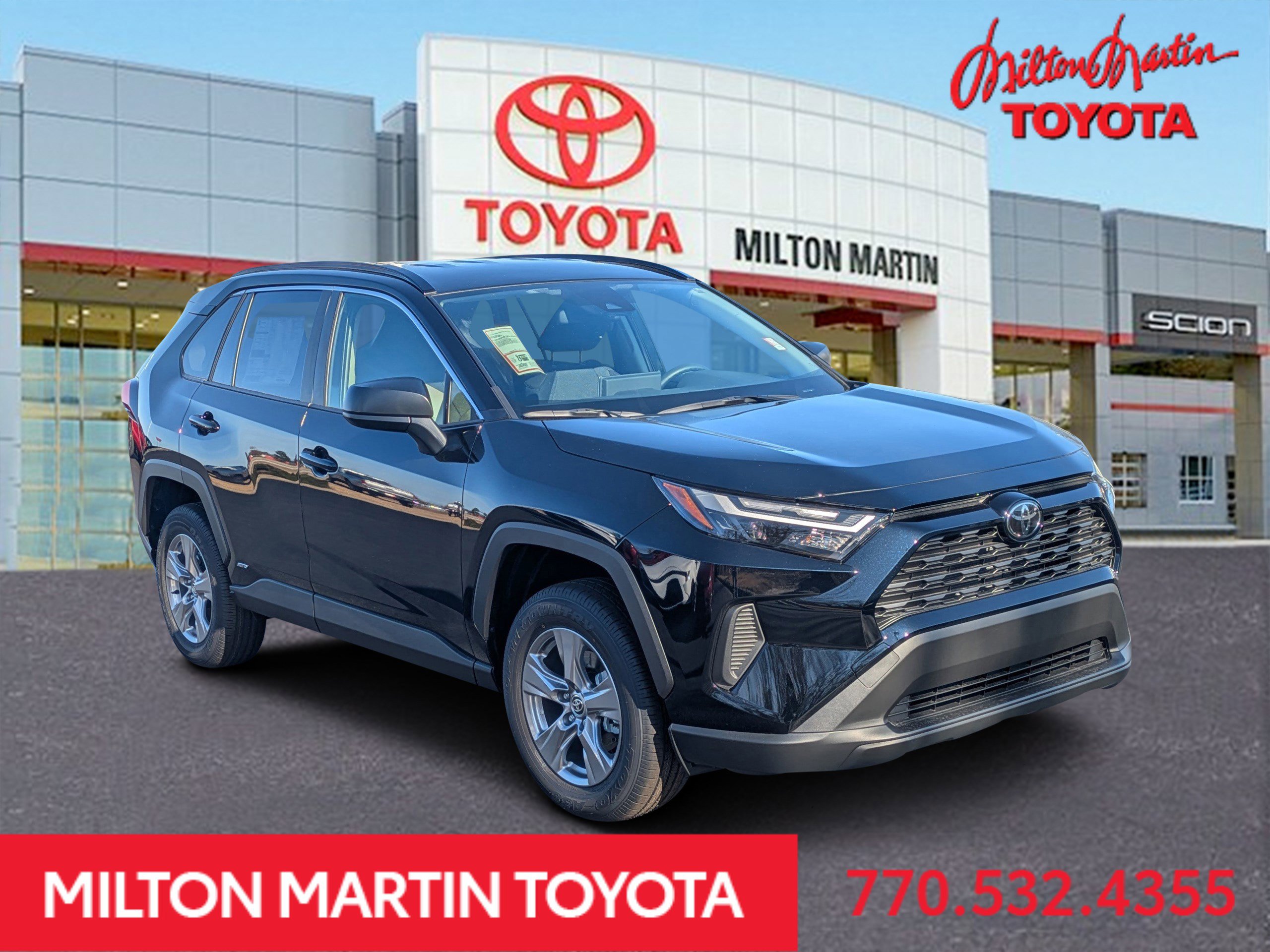 2025 Toyota RAV4 LE's photo