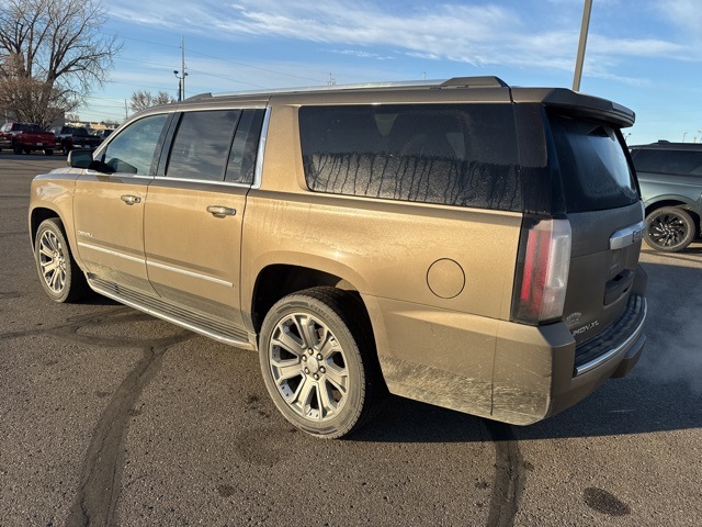 2016 Gmc Yukon XL Denali photo 2