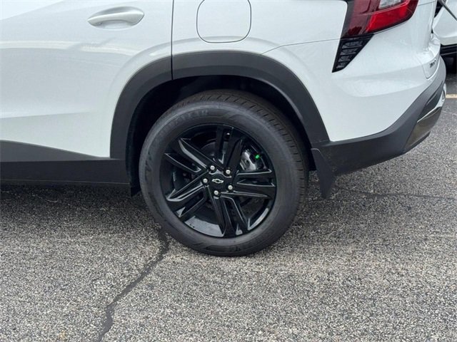 2026 Chevrolet Trax ACTIV photo 2