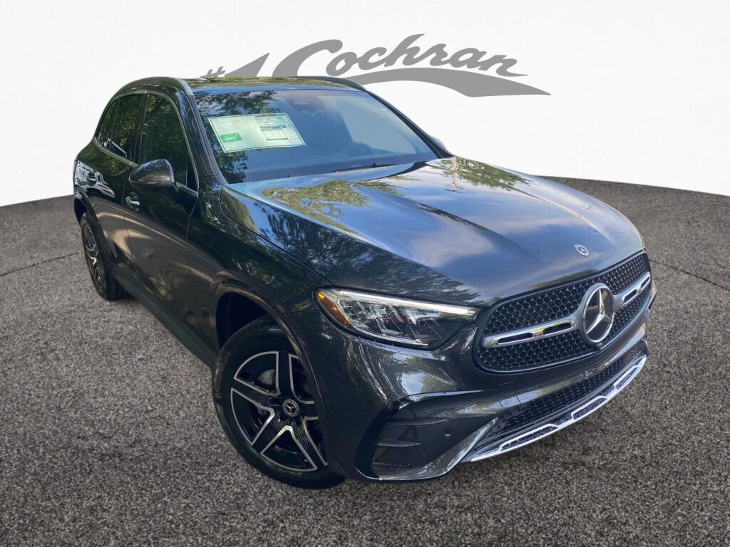2026 Mercedes-Benz GLC Base's photo