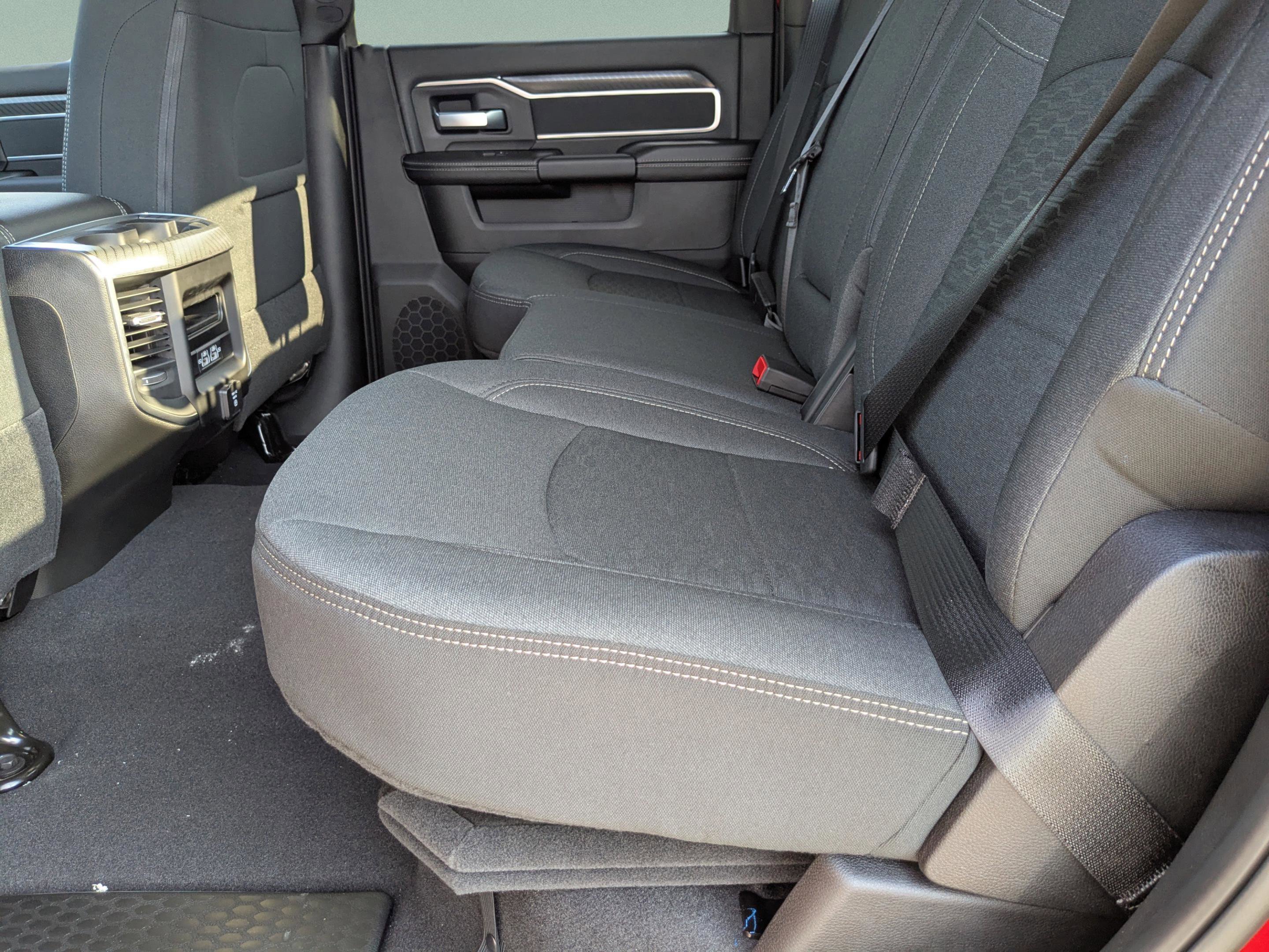 2025 Ram 2500 Big Horn photo 4