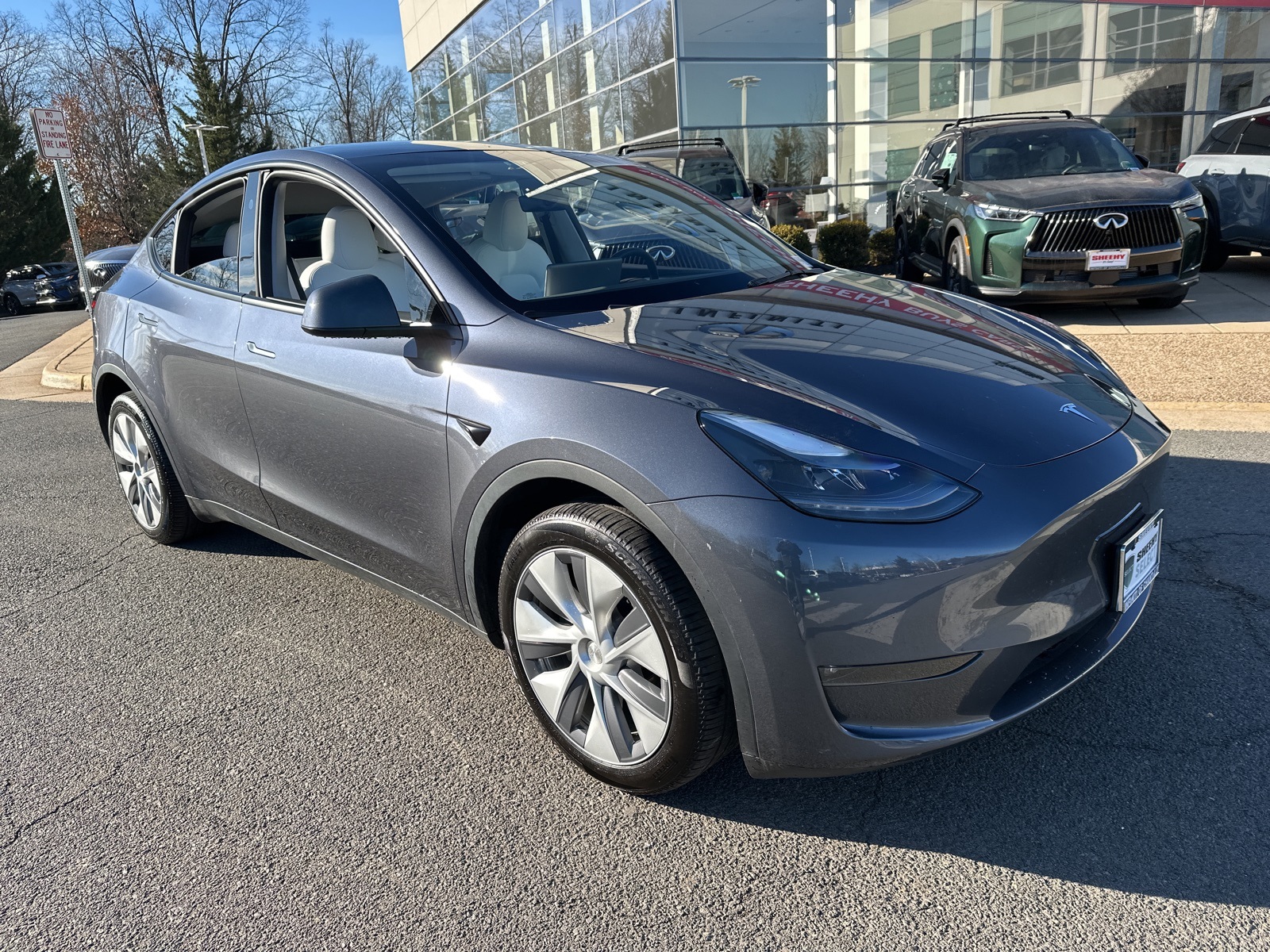 2023 Tesla Model Y Long Range's photo