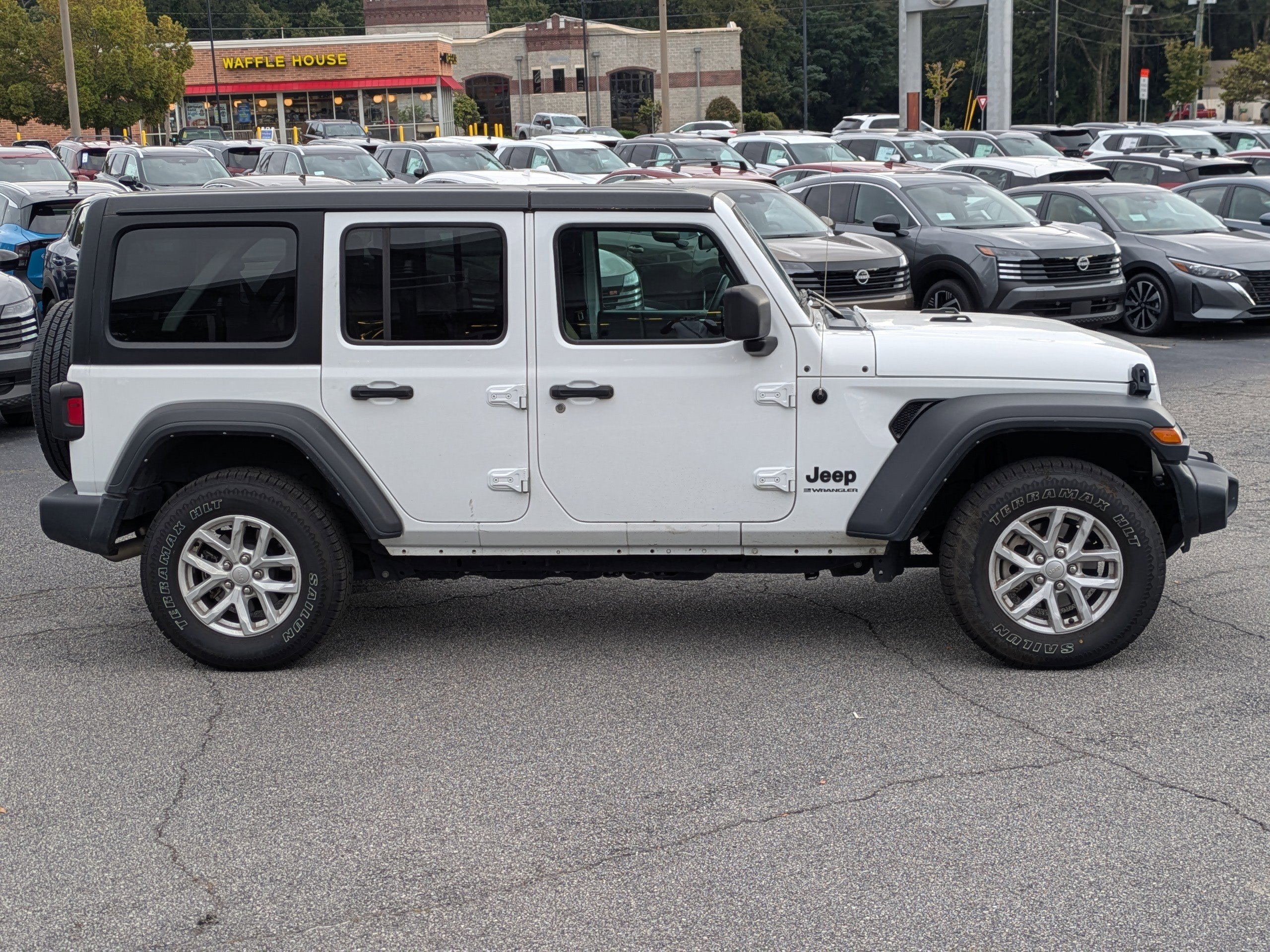 2023 Jeep Wrangler Sport S photo 2