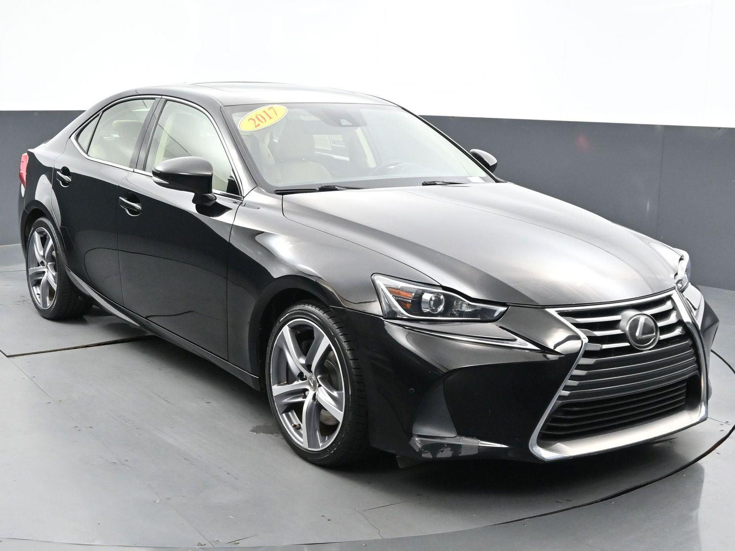 2017 Lexus IS 200t photo 2