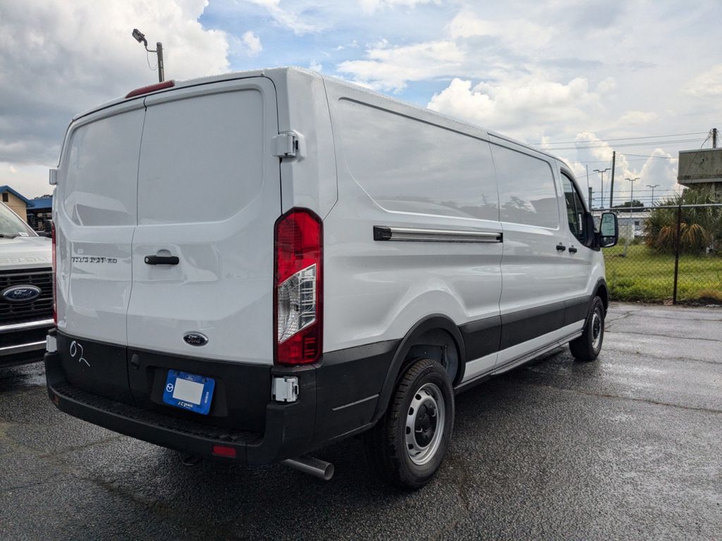 2025 Ford Transit photo 4