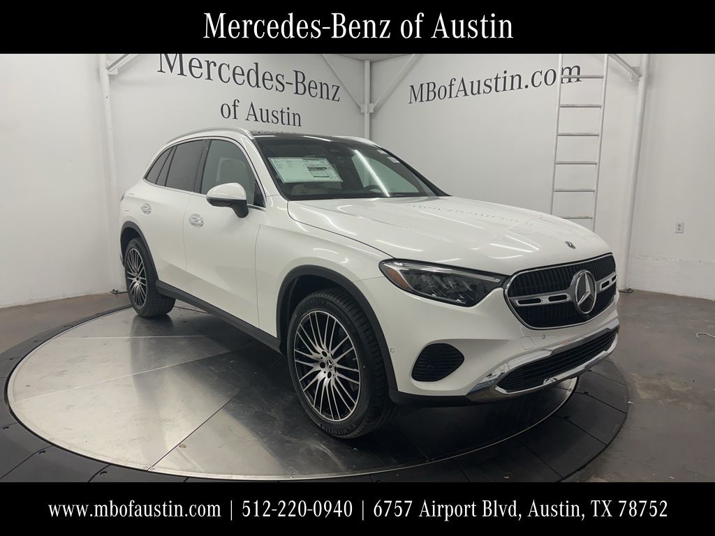 2026 Mercedes-Benz GLC Base's photo