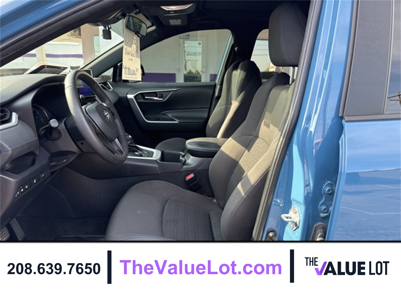 2023 Toyota RAV4 Hybrid SE photo 23