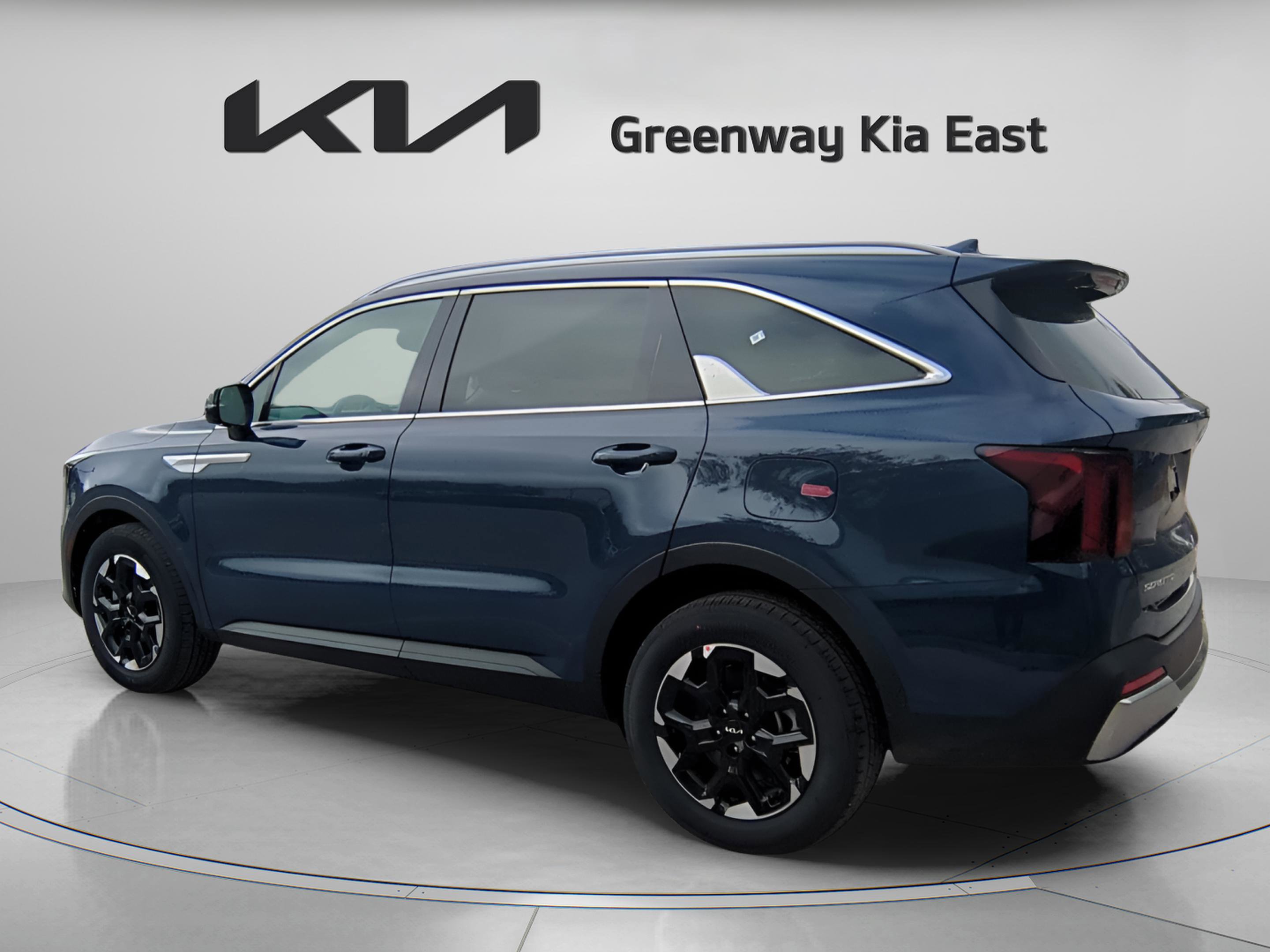 2025 Kia Sorento S photo 6