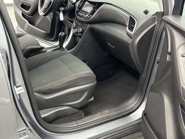 2020 Chevrolet Trax LS photo 23