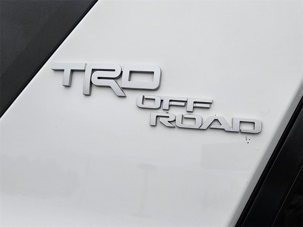 2022 Toyota 4Runner TRD Off-Road photo 13