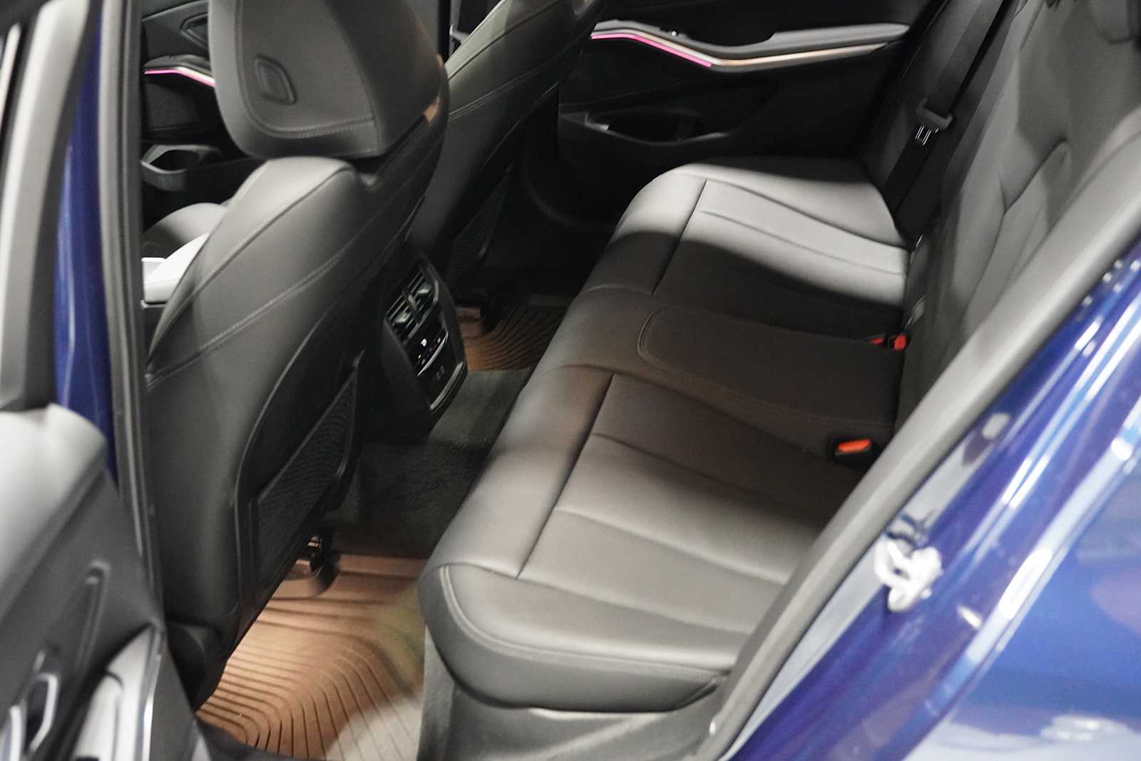 2023 Bmw 330i photo 23