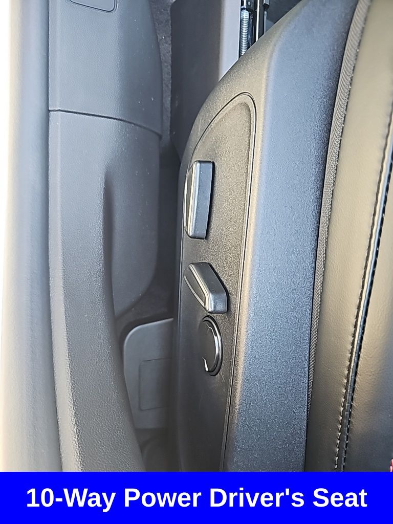 2025 Ford Escape ST-Line Select photo 16